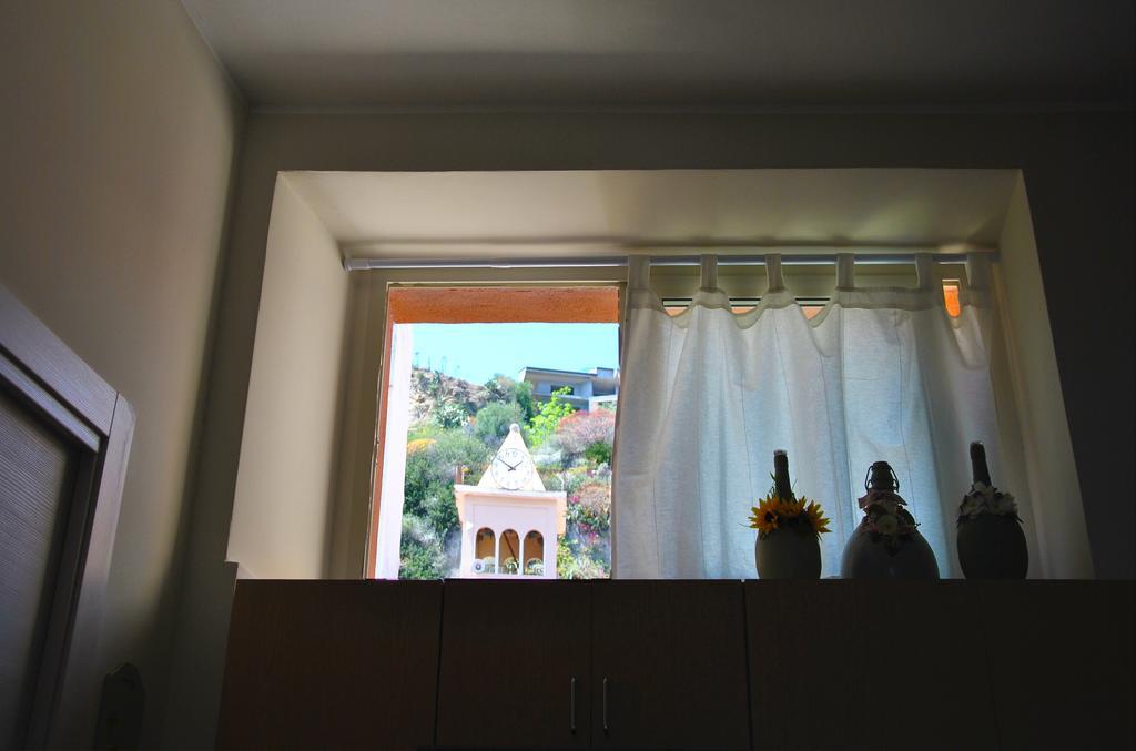 דירות גיארדיני נאקסוס Taorminaxos Wonderful Seaview מראה חיצוני תמונה
