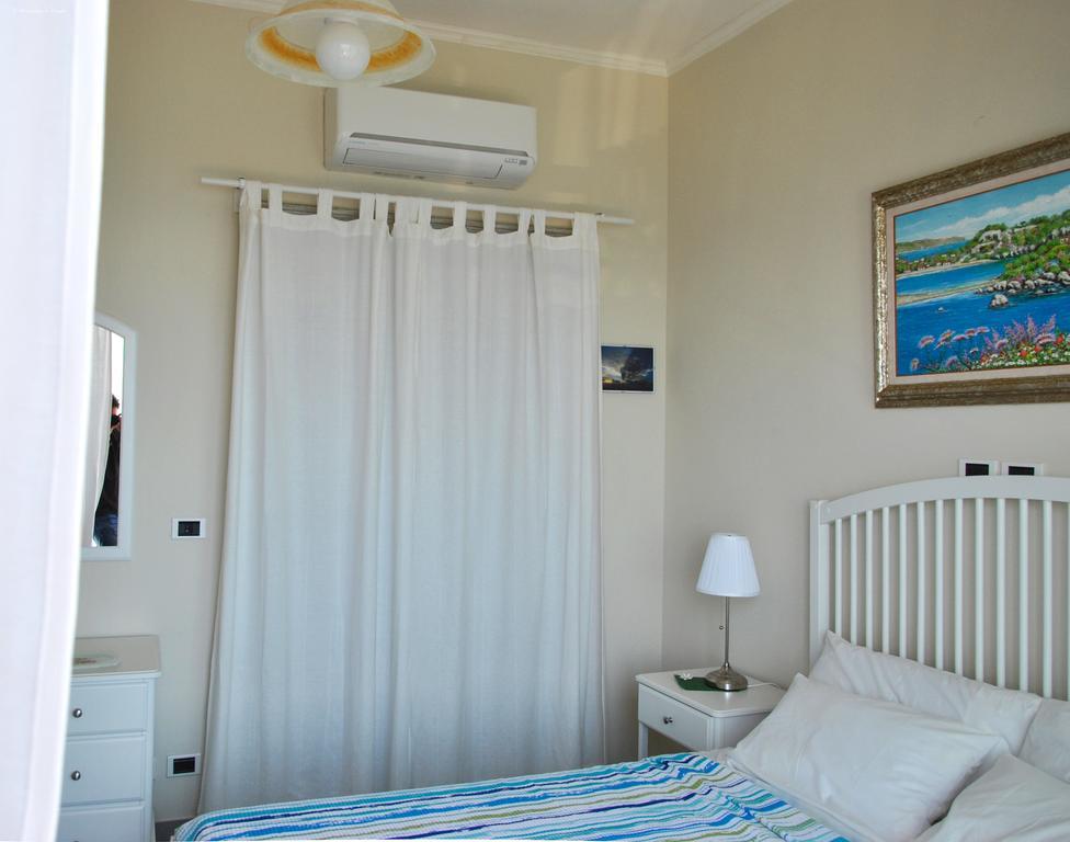דירות גיארדיני נאקסוס Taorminaxos Wonderful Seaview מראה חיצוני תמונה